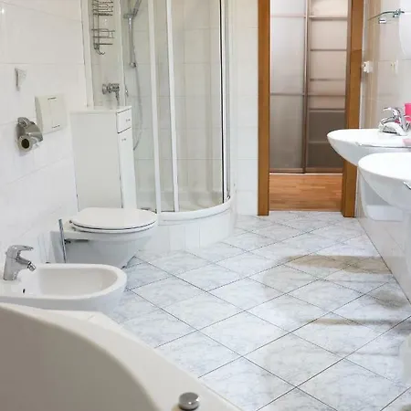 Big By Wenceslav Square Apartman *
